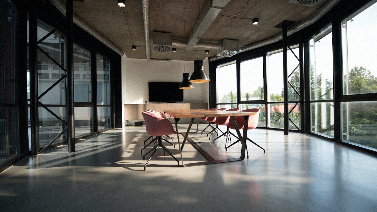 L'ergonomie en milieu industriel : l'importance d'un mobilier adapté pour la santé et la performance des employés