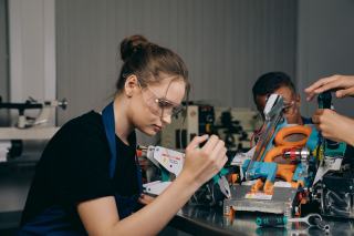 Combien coûte un robot collaboratif pour une PME industrielle ?